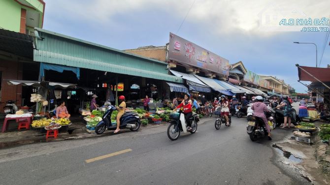 Bán nhà 1 trệt 1 lầu MT Chợ Dĩ An 1 Kinh Doanh Đa Nghề đang cho thuê thu nhập 30tr/thang