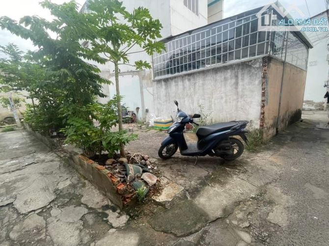 [HÀNG NÓNG] 30m ra Nguyễn Tư Nghiêm, đất 61.4m2, giá 4 tỷ thương lượng