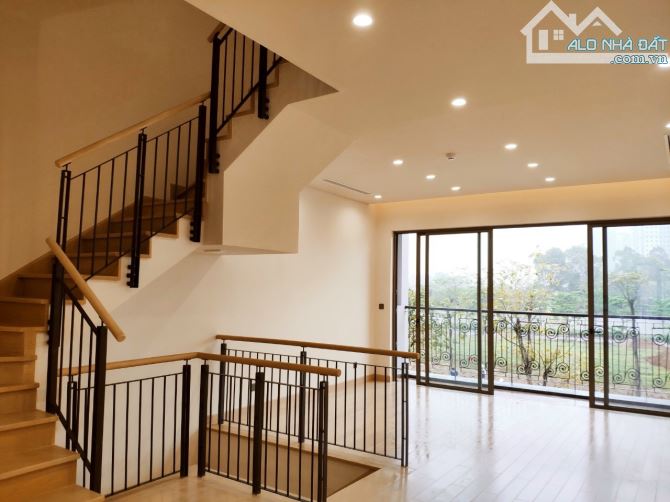 Siêu phẩm bán căn góc hàng ngoại giao mặt đại lộ hoàng mai The manor DT:99M2 5T 38 Tỷ - 10