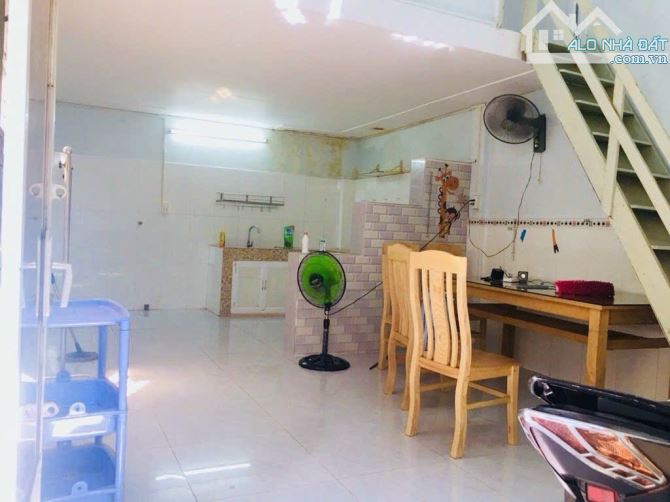 Bán nhà Luỹ Bán Bích ,Phú Thọ Hoà , Tân Phú , 32m2 , giá 2,5 tỷ - 2