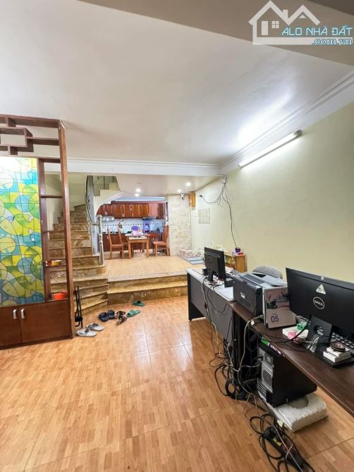 NHÀ 6 TẦNG TRẦN QUANG DIỆU 45M2 - PHÂN LÔ - Ô TÔ TRÁNH - PHỐ  KINH DOANH - 2