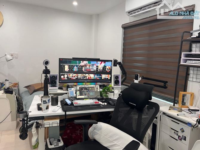 Bán Toà có Thang máy, Hồ Tùng Mậu, Cầu Diễn, Nam Từ Liêm. Gần Đại học. 111m2. Giá: 36,8 Tỷ - 3