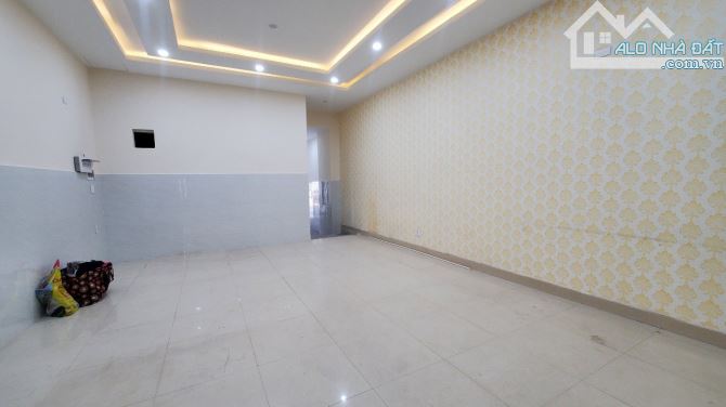 Cho thuê phòng 35m2 full nội thất - gần cầu Tuyên Sơn - Bếp riêng - Ngũ Hành Sơn 3.7tr - 4