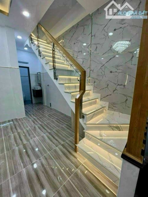 Nhà mới Gần 50m2 Phạm Văn Chí Q.6 ở ngay Chỉ 4.55 Tỷ - 4