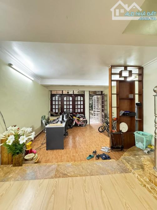NHÀ 6 TẦNG TRẦN QUANG DIỆU 45M2 - PHÂN LÔ - Ô TÔ TRÁNH - PHỐ  KINH DOANH - 4