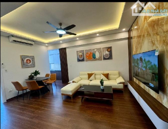 Bán căn hộ chung cư Victoria Văn Phú, 56m2, 2 ngủ, giá 2,78 tỷ.