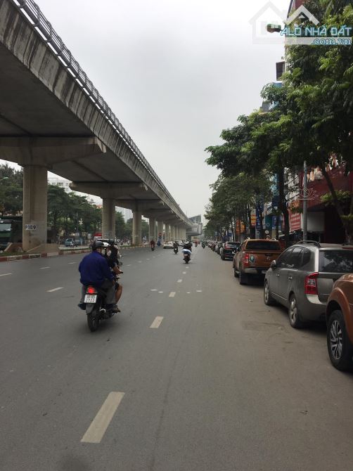 Bán nhà mặt đường QL 32 phố Cầu Diễn, 4 tầng mặt phố lớn. Ô tô vỉa hè - KD, 7,2 tỷ - 1