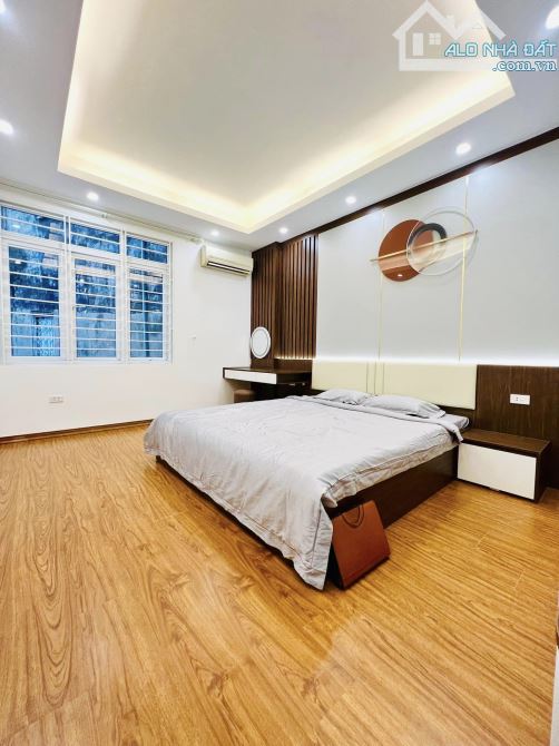 Phố Giang Văn Minh, Ba Đình. Nhà đẹp 30m ra mặt phố. 35m2, 5 tầng, 5.6 tỷ - 1