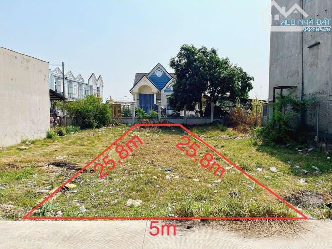 hạ giá bán gấp 1 lô gần chợ mỹ hạnh nam -  gọi đặt cọc ngay - 2