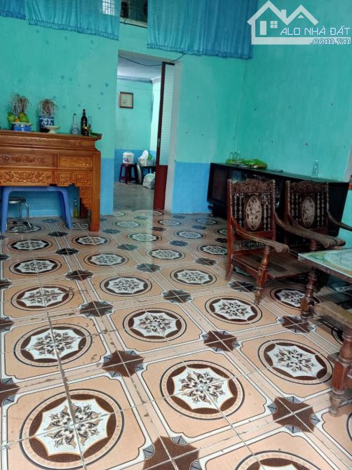 Bán 98m2 đất tặng nhà cấp 4 ở được luôn, ngõ tuyến 2 đường 5 cũ Quán Toan giá 1,5 tỷ - 2