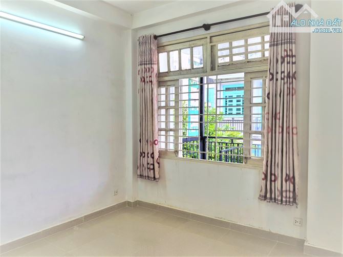 🏠🔑 Phòng cho thuê rộng 25m2 với ban công rộng giặt phơi tuyệt vời. - 3