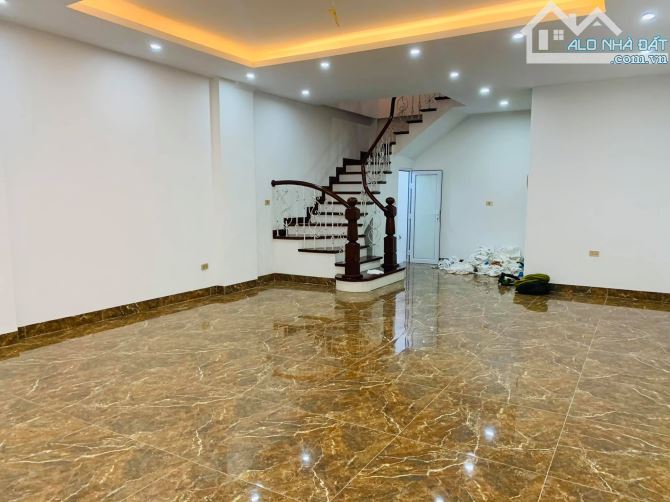 Cực Đẹp, Nhà phố Ái Mộ, Phân Lô, Vỉa Hè, Kinh Doanh, 6 Tầng, Trung Tâm Của Trung Tâm. - 3