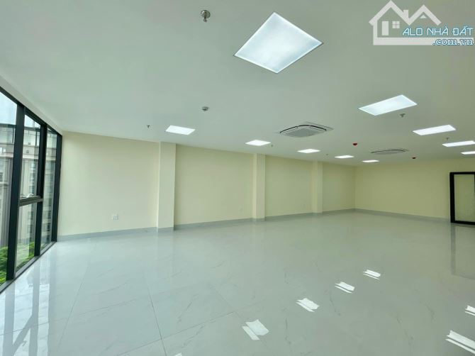 Cho thuê văn phòng tại đường Nguyễn Chí Thanh sàn 60m2 cực thoáng view đẹp giá rẻ cực sốc