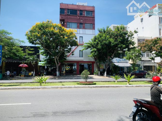 Đất mặt tiền 125 m2 đại lộ NGUYỄN TẤT THÀNH gần Công Viên Biển Thanh Khê, Đag Nẵng