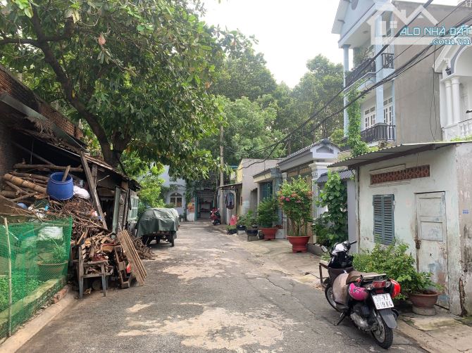 Bán dãy trọ 8x33m đường Trung Mỹ Tây 16 Tô Ký , Thu nhập 40tr/tháng. Xây được 4 lầu. - 1