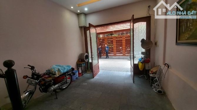 BÁN NHÀ PHÂN LÔ, NGUYỄN PHONG SẮC, LÔ GÓC, Ô TÔ TRÁNH, 40M2, 4 TẦNG, MT 11M. - 1