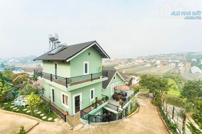 Vị Trí:  Hẻm ô tô lớn đường Tô Hiệu, Phường 7, Đà Lạt 👉 Diện tích: 977 m2 (thổ cư 327 m2, - 13