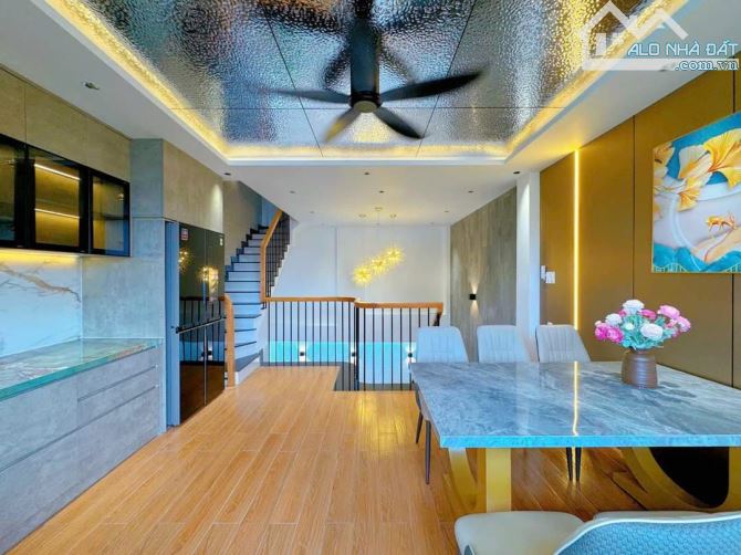 Lên Sóng 2 Em Hoa Hậu Chân Siêu Dài🆘 Đường Số 27🆘 Lê Đức Thọ Phường 6🆘4X19M 4 LẦU - 19