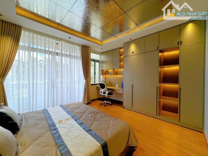 Lên Sóng 2 Em Hoa Hậu Chân Siêu Dài🆘 Đường Số 27🆘 Lê Đức Thọ Phường 6🆘4X19M 4 LẦU - 24