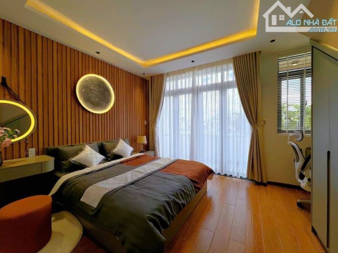 Lên Sóng 2 Em Hoa Hậu Chân Siêu Dài🆘 Đường Số 27🆘 Lê Đức Thọ Phường 6🆘4X19M 4 LẦU - 30
