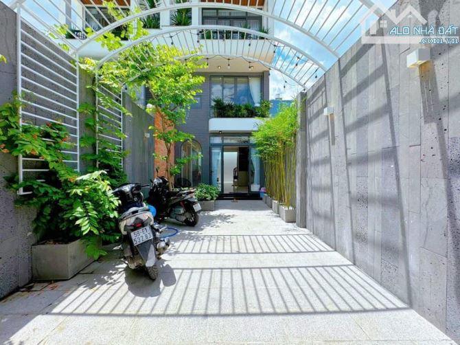 Lên Sóng 2 Em Hoa Hậu Chân Siêu Dài🆘 Đường Số 27🆘 Lê Đức Thọ Phường 6🆘4X19M 4 LẦU - 3