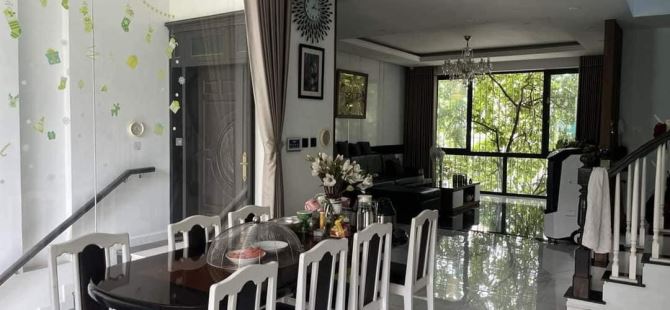 Bán biệt thự Tư ĐÌnh, Long Biên 100M2, MT 7M, Gara ô tô, Ô tô tránh, Kinh doanh, Đầu Tư. - 4