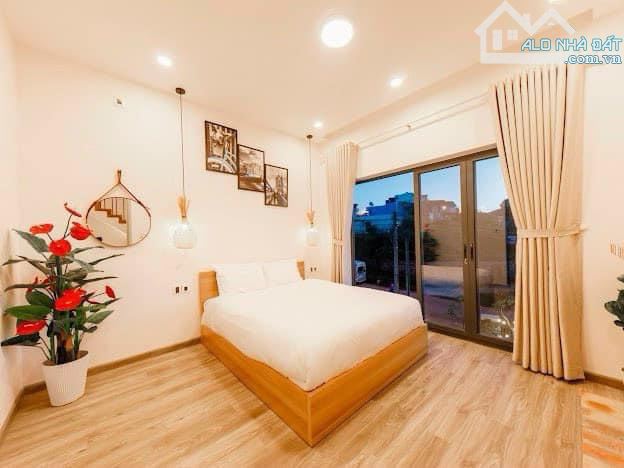 Bán Villa sân vườn mặt tiền đường An Sơn thành phố Đà Lạt - 4