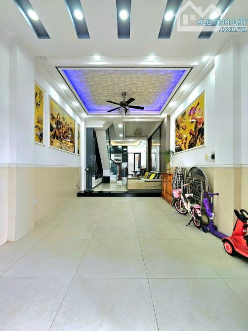 Nhà phố hiện đại Đào Tông Nguyên, full nội thất, 4 tầng - 5