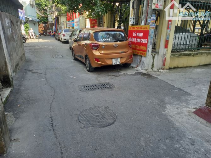 Bán nhà Tân Mai 59m2, có gara, 5 tầng, 5 phòng ngủ - 6