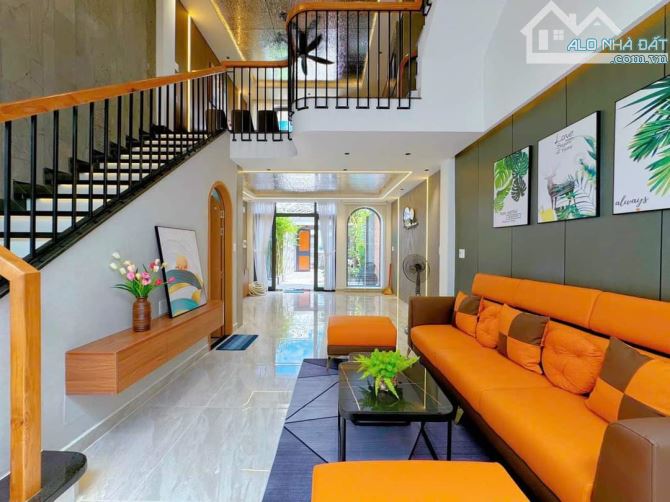 Lên Sóng 2 Em Hoa Hậu Chân Siêu Dài🆘 Đường Số 27🆘 Lê Đức Thọ Phường 6🆘4X19M 4 LẦU - 9
