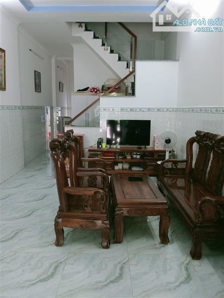 Nhà 2 Tầng Mới Đẹp Hẻm Xe Hơi Hoàng Hữu Nam, 65m2, Tặng Nội Thất, Long Thạnh Mỹ, Quận 9