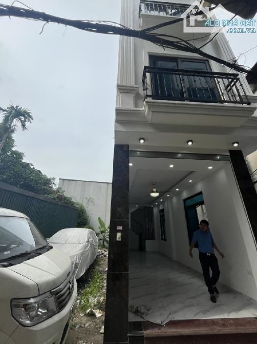 Bán Nhà : Diện tích 30m, nhà 4 tầng , mặt tiền 3.3m , Giá 3 tỷ 3