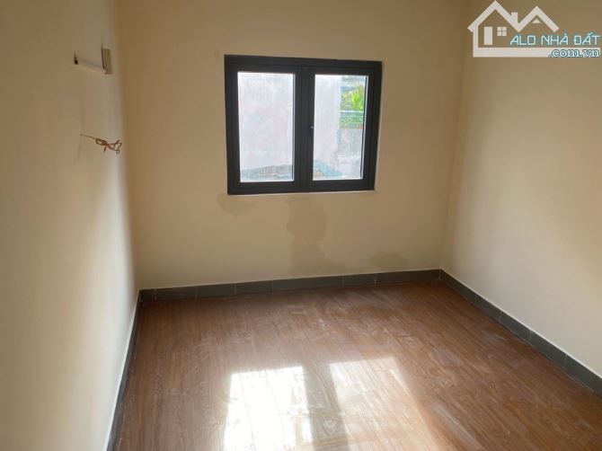 💥🏡 ĐẤT SÁT BIỂN CẦN BÁN GẤP NHÀ CẤP4 ĐƯỜNG 5.5 TT THANH KHÊ Ô TÔ ĐỖ NGÀY ĐEM GIÁ HƠN 2X5