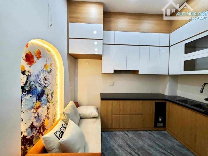 Bán Nhà Minh Khai, Ngõ thông, Nhà mới đẹp, 34m², 4 tầng