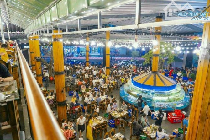 Cho thuê mặt tiền đường Lũy Bán Bích 30x45 vị trí đẹp