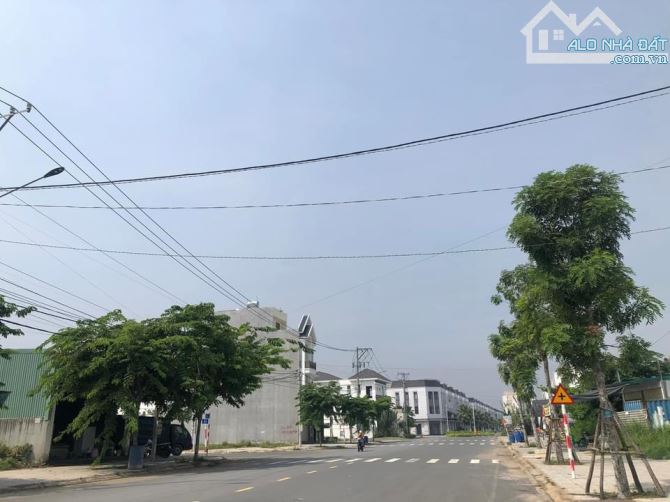 Chỉ 3.2 tỷ đất shr 5x16 ..đường 27m Hà Duy Phiên..kdc Xuyên Á..MHN LONG AN.. - 1