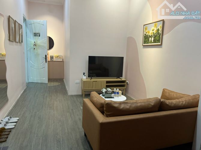 Bán toà nhà văn phòng và căn hộ cho thuê phố Linh Lang - Đào Tấn 90m2 x 8 t giá 36 tỷ - 1