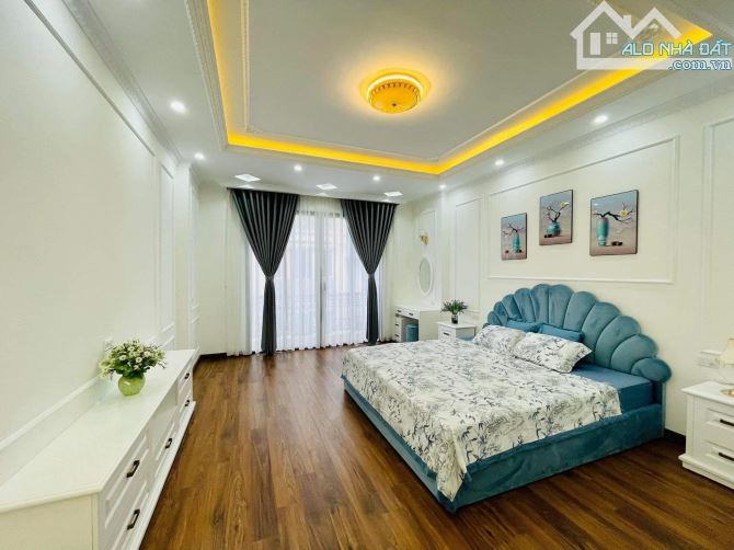 Bán nhà Long Biên, phố Lâm Hạ, 97m2, lô góc , MT 7m, vỉa hè rộng, ở, cho thuê kinh doanh. - 2