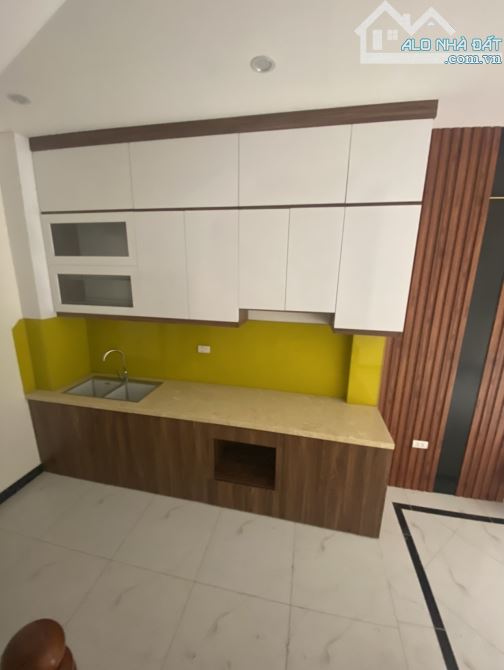 Bán nhà mặt Ngõ to Kinh doanh  5 tầng Biên Giang 34m² lô góc 3 măt thoáng - 2