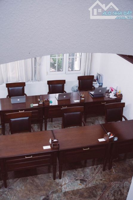Biệt thự siêu khan hiếm khu Thảo Điền Q.2 - 19x17.5m - 3 tầng - HĐT 200tr giá 95 tỷ. - 3