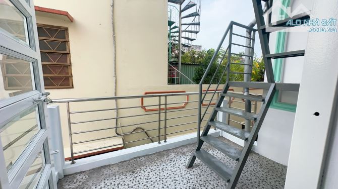 Liên Tỉnh 5, DT 24m2 ,  4 Tầng ; ngang  3,2m nở hậu 3,4m , Dài  7m, chỉ 3ty160 - 4