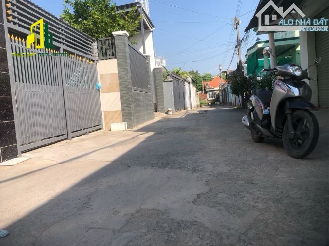 Trung tâm biên hòa 96 m2 p quang vinh chỉ có 3,3 tỷ SHR đường otô  5x19 xây nhà bao đẹp - 4