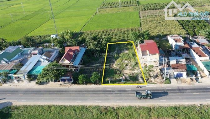 Nút giao cao tốc Cam Lâm Vĩnh Hảo. Mặt QL27A, 20x50m sân bay Thành Sơn 5km, QL1 6km - 4