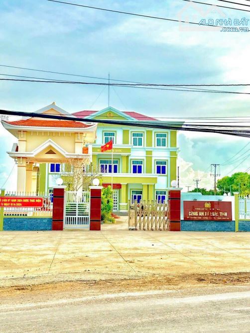 BÁN lô đất thổ cư 150m² mặt tiền đường Nguyễn Văn Mỹ || Giá chỉ: 699triệu - 6