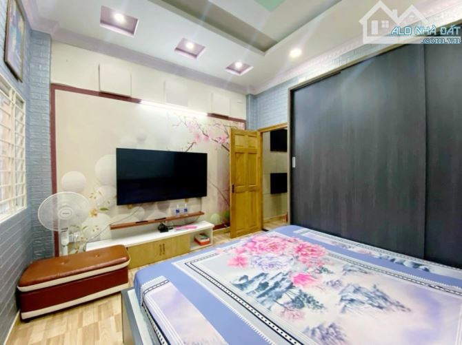 Bán Nhà Bình Tân Ngã Tư 4 Xã - Đường Hương Lộ 2 - 4 Tầng - 4PN - 60m2 - HXH - Nhỉnh 5 Tỷ - 8