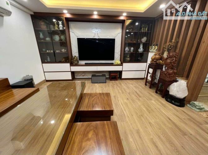 Siêu Rẻ - Phân Lô Hồ Tùng Mậu, 50m2, Gần Goldmark CiTy, 2 Thoáng, 4 tầng, Mt 5m chỉ 8 tỷ