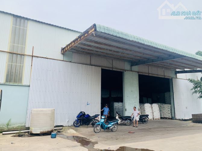 Cho thuê 1.200m2 kho trong Khu Công Nghiệp Nguyên Khê , Đông Anh.