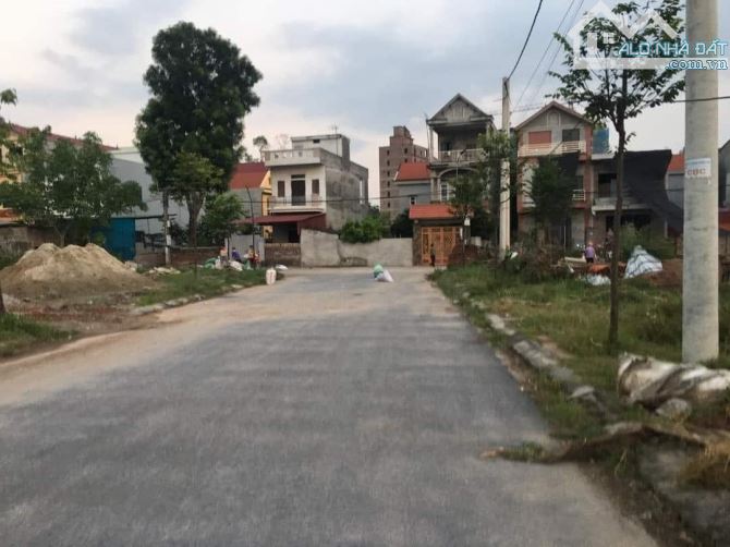 Cao Minh - Phúc Yên, đường ô tô, cách trục chính Nguyễn Tất Thành 100m