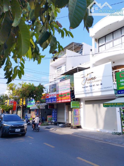 Hiếm, Nhà MT Lâm Văn Bền 4mx18m, Chỉ 13 Tỷ 5, P Tân Quy, Quận 7