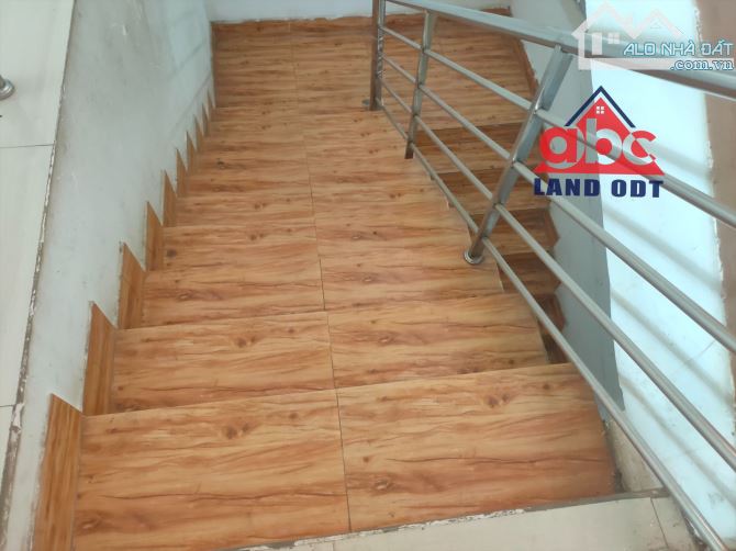 Bán nhà mặt đường QL1A ngang 14m giá 16tỷ dt (490m2) sổ hồng riêng thổ cư